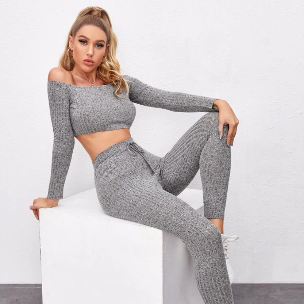 Leggings and crop top set